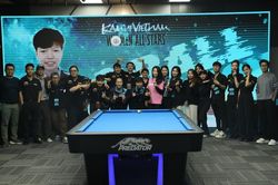 Thắng sốc 'tượng đài' Billards nữ Việt Nam, tay cơ 9x giành chức vô địch đầy ngoạn mục