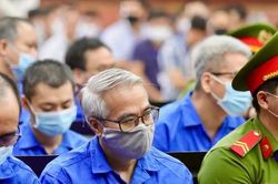 2 cựu Cục trưởng Cục Đăng kiểm và hàng trăm đồng phạm được giảm án