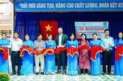 Bàn giao hệ thống thu trữ nước mưa cho các trường học tại Cà Mau
