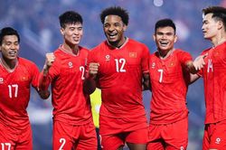 Tin nóng bóng đá Việt 23/1: ĐT Việt Nam đón tin vui trước Tết Nguyên Đán; HLV Kim Sang Sik tiết lộ bí quyết thành công