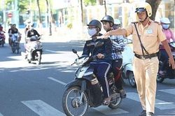 Từ 2025, vợ chồng, anh em mượn xe của nhau không chính chủ, CSGT có xử phạt từ 4-8 triệu đồng không?