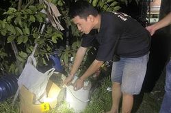 Bắt giữ đối tượng mua nguyên liệu về tự sản xuất pháo rồi đem bán