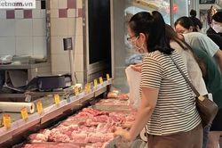 Thị trường cận Tết: Hàng hóa dồi dào, thực phẩm ở chợ truyền thống tăng giá nhẹ