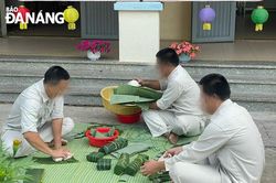 Xuân yêu thương với những người lầm lỡ