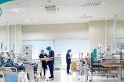 Cứu sống bệnh nhi người Úc mắc sốt rét ác tính, suy đa cơ quan nguy kịch