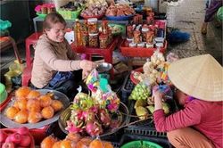 Về chợ quê, tìm lại hương vị Tết xưa