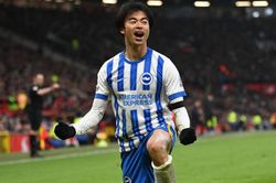 Đội bóng của Ronaldo muốn mua ngôi sao Nhật Bản với giá khó tin