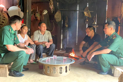 Người Chính trị viên gương mẫu, trách nhiệm với công việc