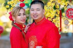 Bộ ảnh đậm chất 'Tết Việt' của vợ chồng CEO Nguyễn Thị Thu Hằng