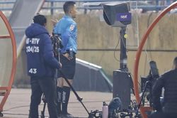 VAR 'bao trọn' vòng 12 V-League 2024/25