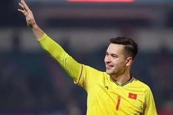 Nguyễn Filip vượt mặt loạt thủ môn V-League 2024/2025