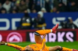 HLV Ancelotti báo tin xấu, cả Mbappe và Bellingham đều chấn thương