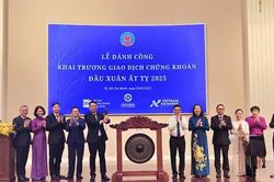 Triển khai các giải pháp đáp ứng tiêu chuẩn để nâng hạng thị trường chứng khoán trong năm 2025