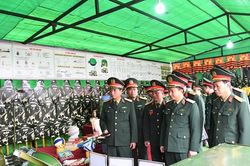 Trung tướng Hà Thọ Bình kiểm tra công tác chuẩn bị huấn luyện và tiếp nhận chiến sĩ mới
