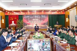 Tác phẩm dự thi chính luận về bảo vệ nền tảng tư tưởng của Đảng phải có lý lẽ sắc bén, luận cứ rõ ràng