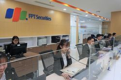 FPT Securities lên kế hoạch đi lùi trong năm 2025