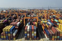 Việt Nam xuất khẩu hơn 33 tỷ USD tháng đầu năm 2025