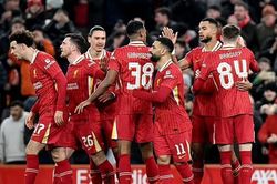 Tung ra 26 cú sút, Liverpool có màn ngược dòng 'hủy diệt' trước Tottenham ở bán kết cúp Liên đoàn Anh