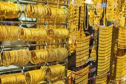 Vàng thế giới 7/2: Dừng đà tăng kỷ lục, giảm 1% trước báo cáo việc làm của Mỹ