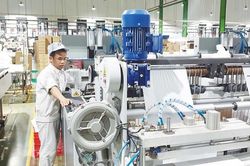 Tháng 1/2025: Chỉ số sản xuất công nghiệp giảm theo tháng, khởi sắc so với cùng kỳ