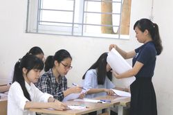 Dừng dạy thêm, học sinh cuối cấp như ngồi trên đống lửa, 'ôn thi thế nào'