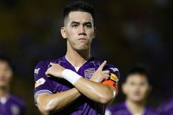Tiến Linh có cơ hội giành danh hiệu Vua phá lưới V-League 2024-2025; Hai tin vui cho Xuân Son: