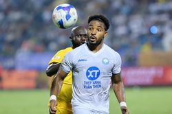 Nguyễn Xuân Son chấn thương vẫn xuất sắc nhất V-League tháng 1