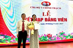 Phát triển đảng viên là người có đạo