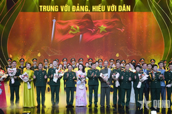 Tình cảm thiêng liêng, trách nhiệm sâu sắc đối với Đảng, Bác Hồ kính yêu