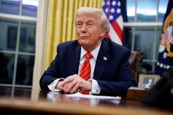 Kinh tế thế giới nổi bật: 'Sôi sục' vì đòn thuế quan của Tổng thống Mỹ Donald Trump, nhiều 'ông lớn' Nhật Bản cấm dùng DeepSeek Trung Quốc