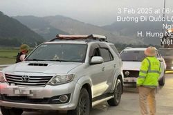 Xe chưa dán thẻ, không đủ tiền trong tài khoản lưu thông trên cao tốc sẽ bị xử phạt