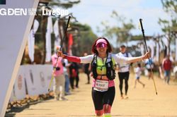 Nữ hoàng chạy bộ Việt Nam vô địch Măng Đen Ultra Trail ngay lần đầu tham dự