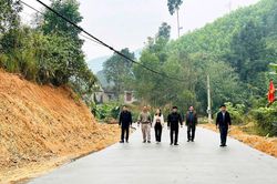 Người dân thị trấn Tân Kỳ hiến 3.500m2 đất mở rộng đường nội thị