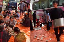 Đại gia đình Bến Tre mang 150 ổ bánh mì, 15 con gà đi du xuân