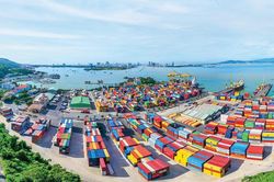 Cần chính sách đòn bẩy phát triển khu thương mại tự do
