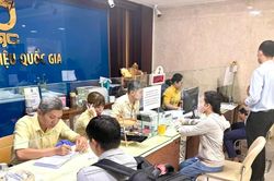 Giá vàng miếng SJC và vàng nhẫn 9999 tiến sát 91 triệu đồng/lượng