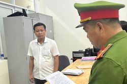 Bắt một cán bộ địa chính phường Phước Tân thuộc thành phố Biên Hòa vì 'bảo kê' xây dựng trái phép