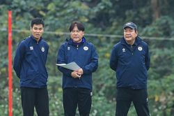 HLV Makoto tuyên bố sẽ đưa Hà Nội FC mạnh nhất Đông Nam Á; VFF ra phán quyết, các HLV không bị phạt bổ sung