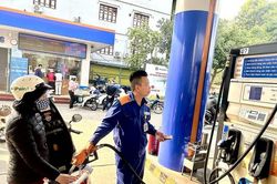 Giá xăng tăng nhẹ từ 15h ngày 20/2