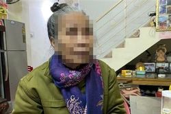 Cụ bà 79 tuổi sợ hãi khi bị kẻ gian phóng hỏa, đốt cổng nhà trong đêm