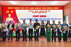 Hơn 200 triệu đồng ủng hộ Chương trình xóa nhà tạm, nhà dột nát