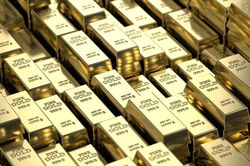 Giá vàng thế giới tăng khoảng 12% kể từ đầu năm