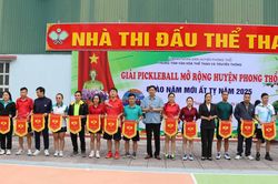 Giải Pickleball mở rộng huyện Phong Thổ chào năm mới 2025