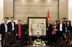 Bảo tàng Mỹ thuật Việt Nam tiếp nhận 25 tác phẩm mỹ thuật đương đại