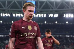 Pep muốn bán nhiều cầu thủ Man City