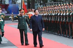 Chú trọng phát triển y học quân sự hiện đại, làm tốt công tác chăm sóc sức khỏe bộ đội và nhân dân