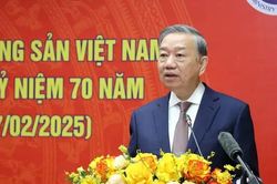 Tổng Bí thư đề nghị sớm cải thiện mức lương ngành y