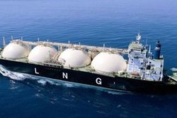 Vì sao nhập khẩu LNG tại châu Âu tăng mạnh trong khi châu Á lại giảm?