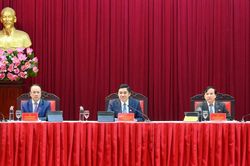 Thông qua Nghị quyết sắp xếp các cơ quan chuyên môn thuộc UBND tỉnh Nghệ An