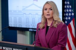 Nhà Trắng: Tổng thống Trump sắp gặp người đồng cấp Nga và Ukraine